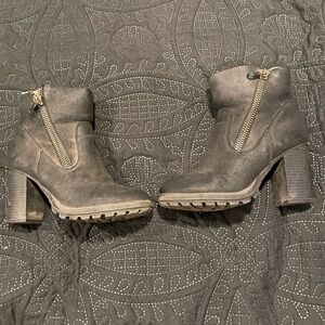 🖤☑️STEVE MADDEN BOOTS